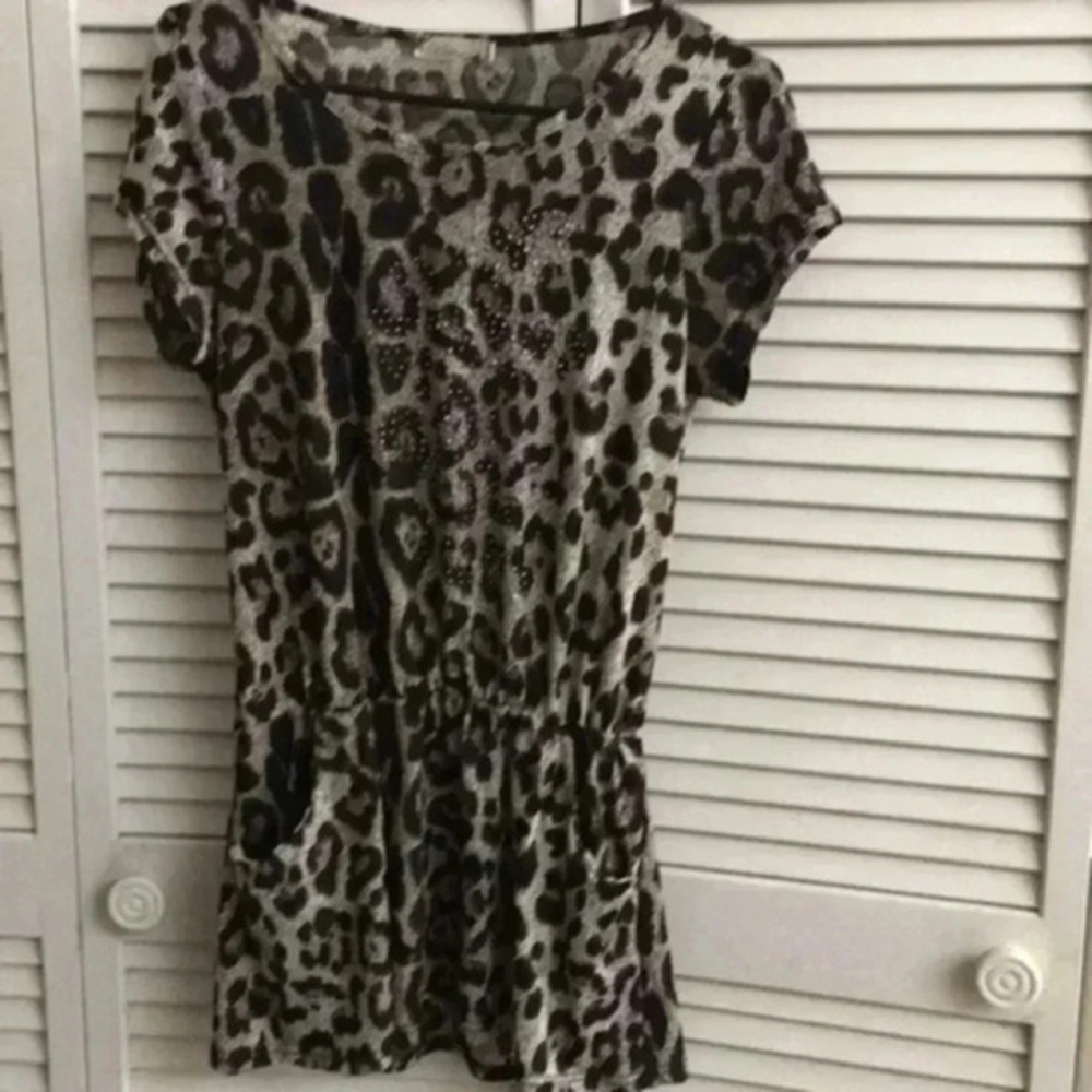 Victoria ladies blouse Size XL